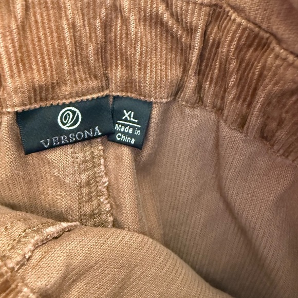 Women's Brown Corduroy Shorts High waisted by Versona - Picture 3 of 3
